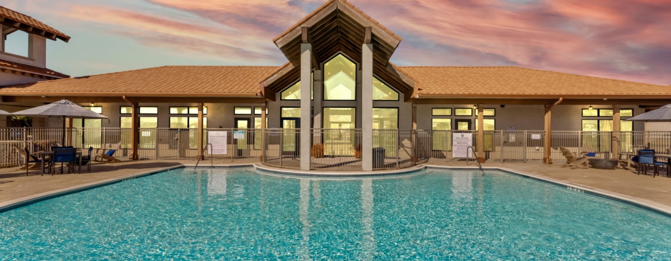 Charming rentals in Garland, TX Carriage Homes on the Lake